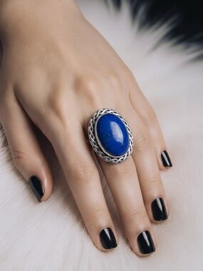 Sterling Silver Lapis Oval Statement Ring in Blue